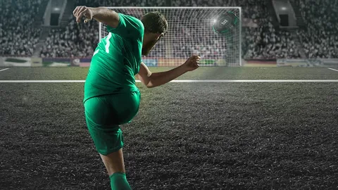 莱万破门助威，球队连胜势头强劲